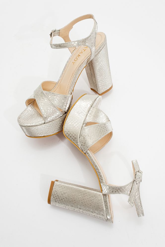 kadin-platform-topuklu-abiye-ayakkabi-ALTIN DPN-YKL2523026-0090974_0